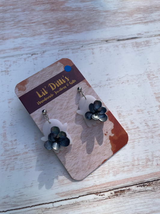 Translucent floral ghosts earrings - handmade polymer clay